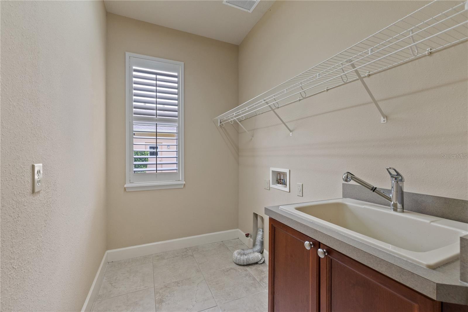 3015 Lynwood Ct Property Photo 18
