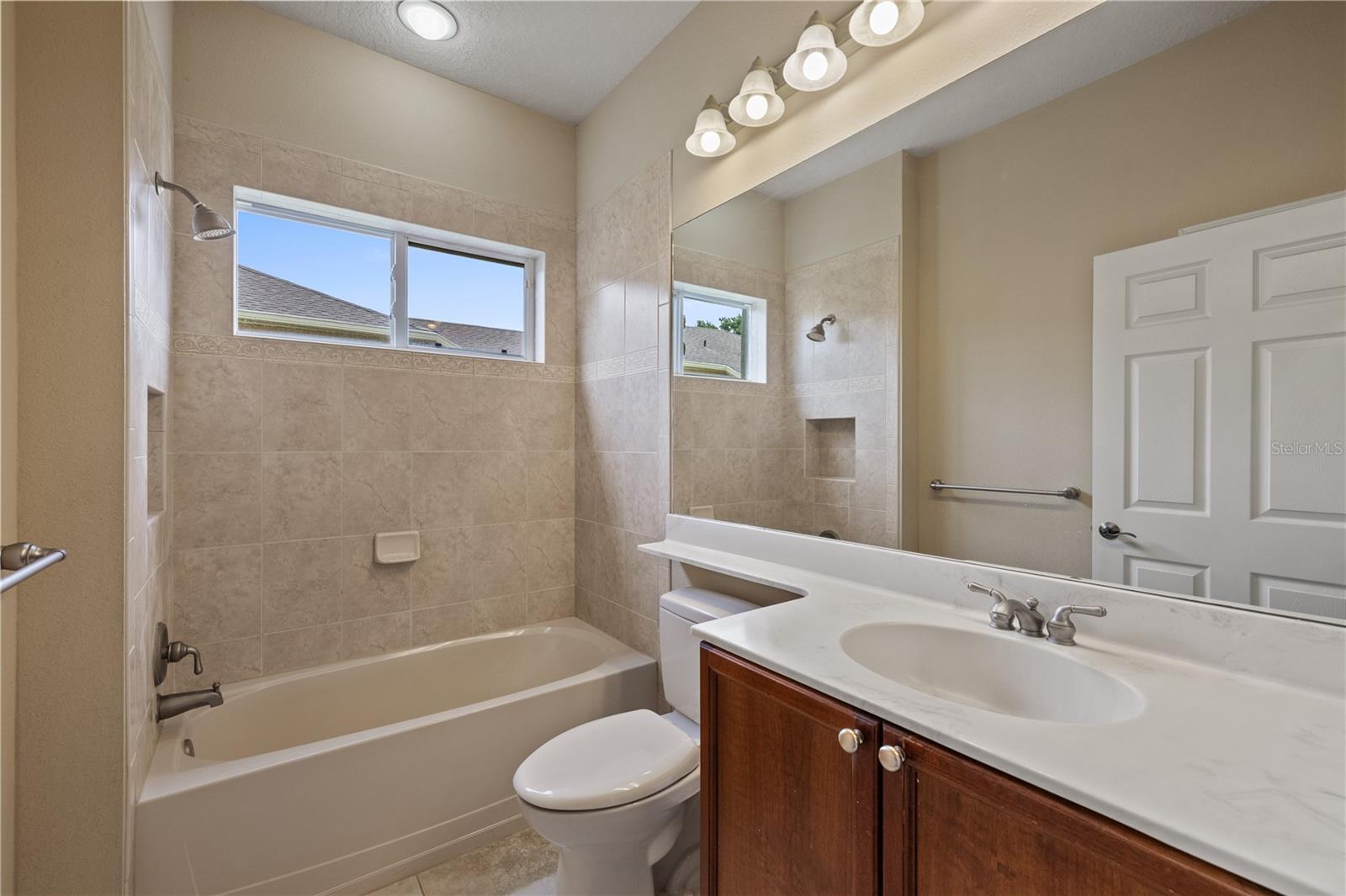 3015 Lynwood Ct Property Photo 20