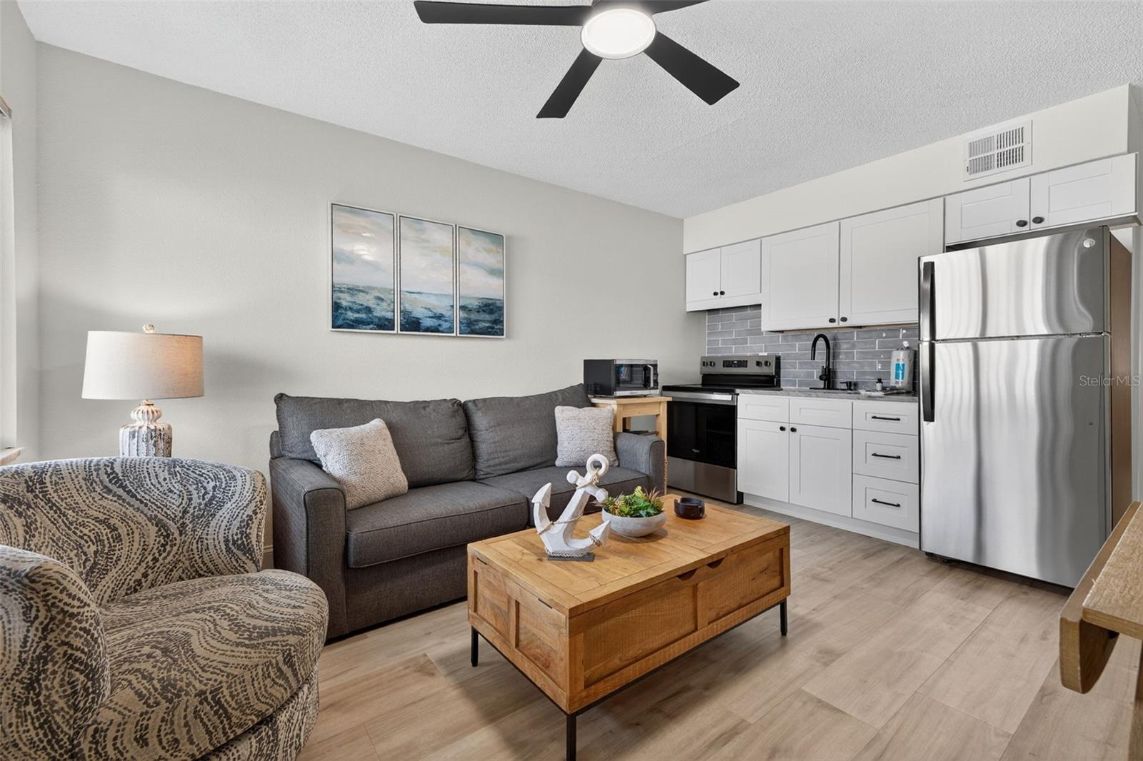 14251 Gulf Blvd #5 Property Photo 2