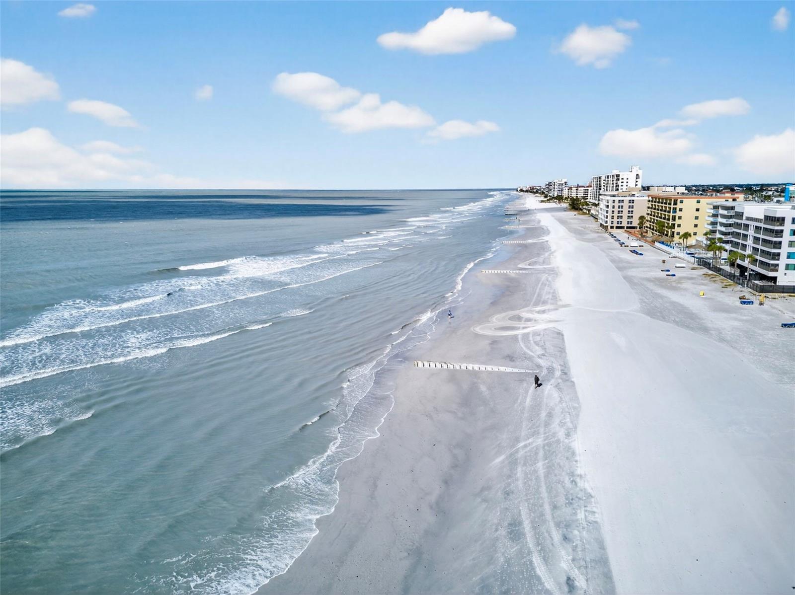 14251 Gulf Blvd #5 Property Photo 3