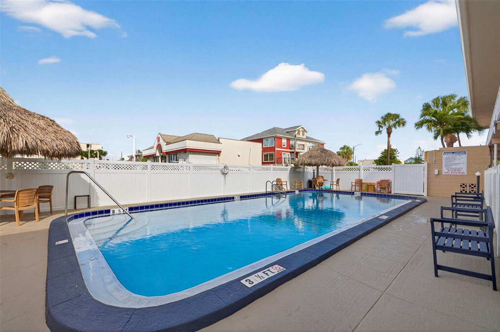 14251 Gulf Blvd #5 Property Photo 16