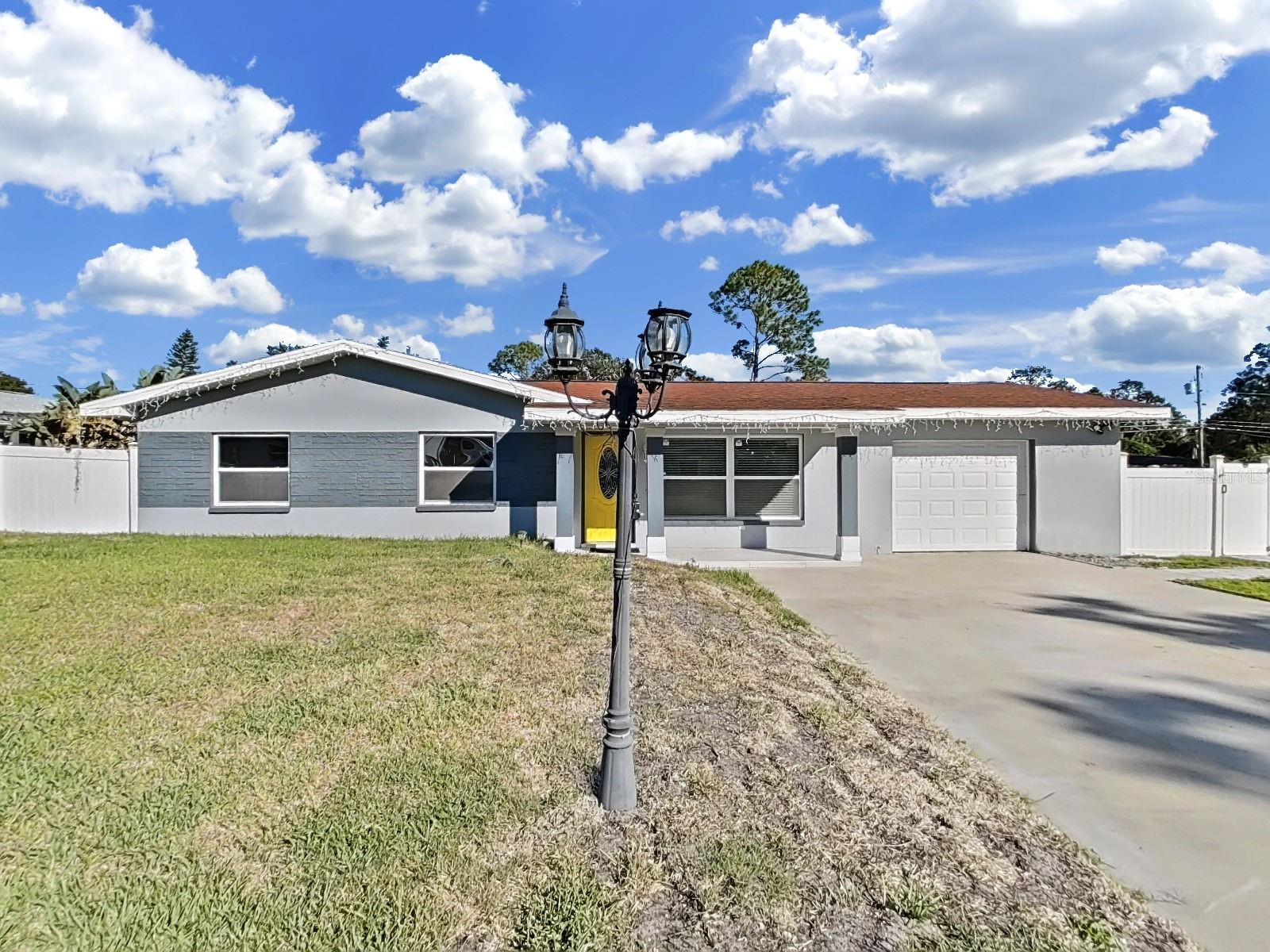 1837 Audrey Dr Property Photo 2