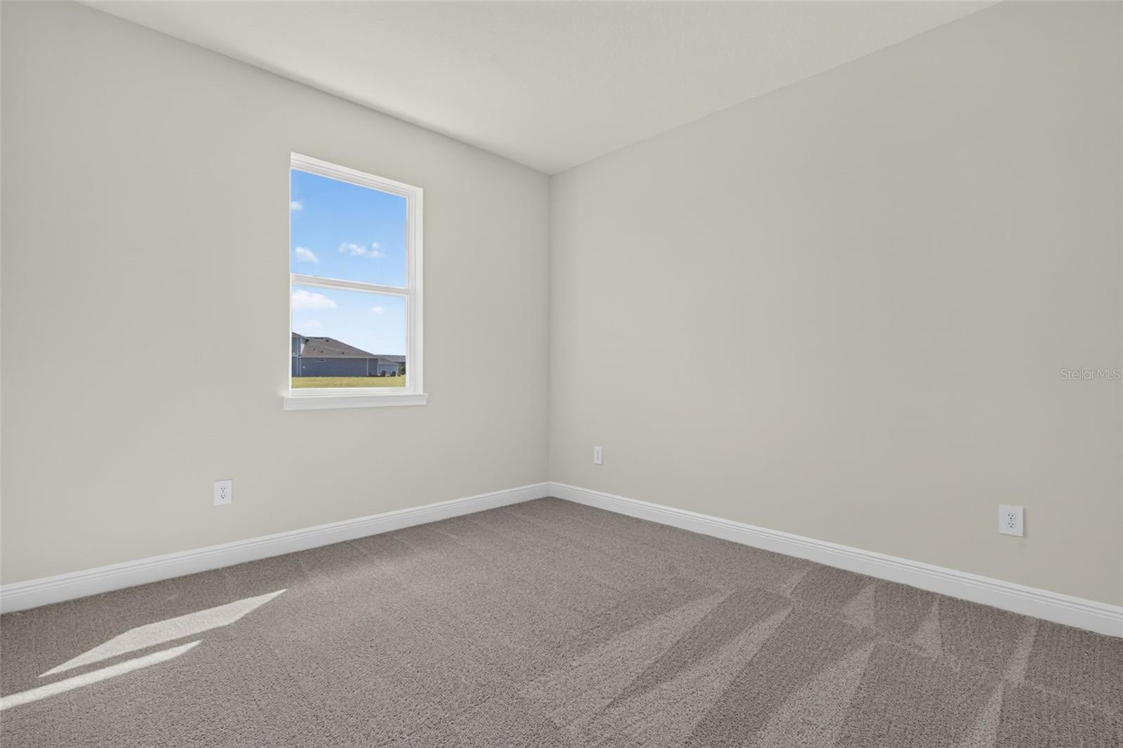 12907 Pierce St Property Photo 26