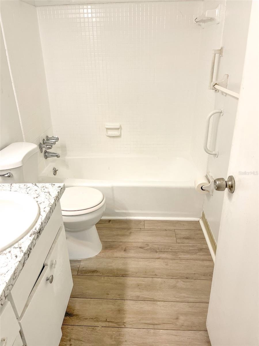 4335 Aegean Dr #108a Property Photo 5