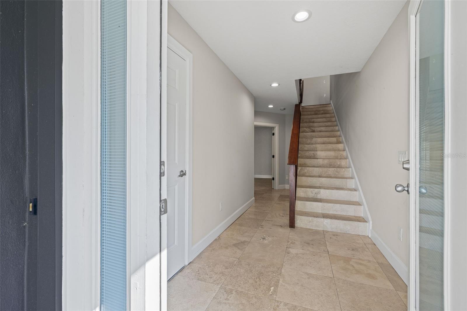 113 S Newport Ave #1-4 Property Photo 5