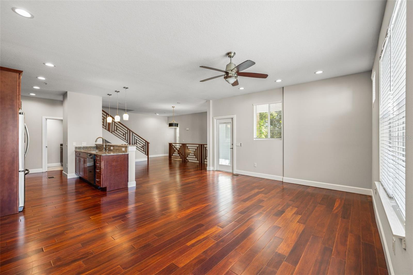 113 S Newport Ave #1-4 Property Photo 14