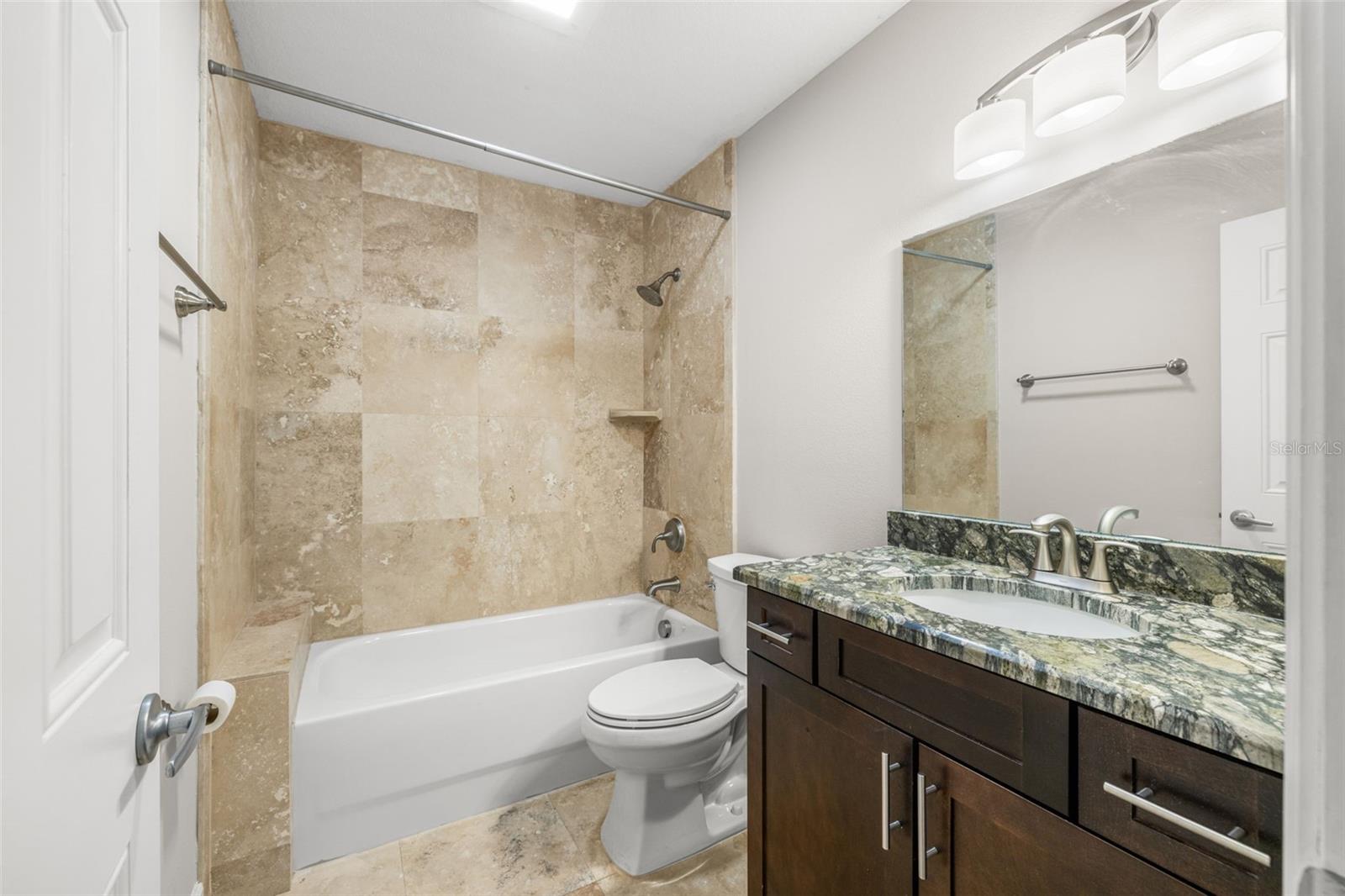 113 S Newport Ave #1-4 Property Photo 23