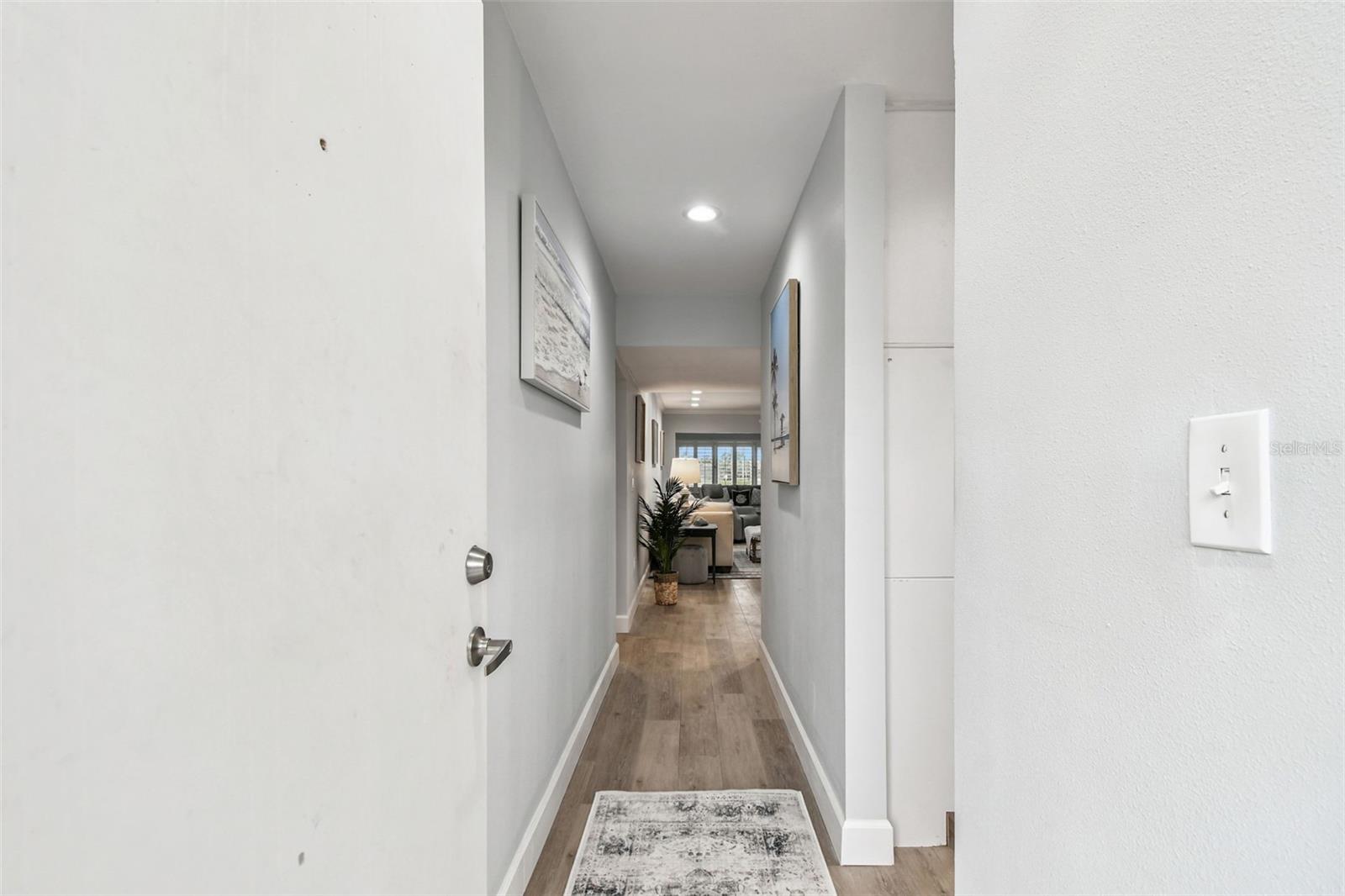 8 Glencoe Pl #107 Property Photo 4