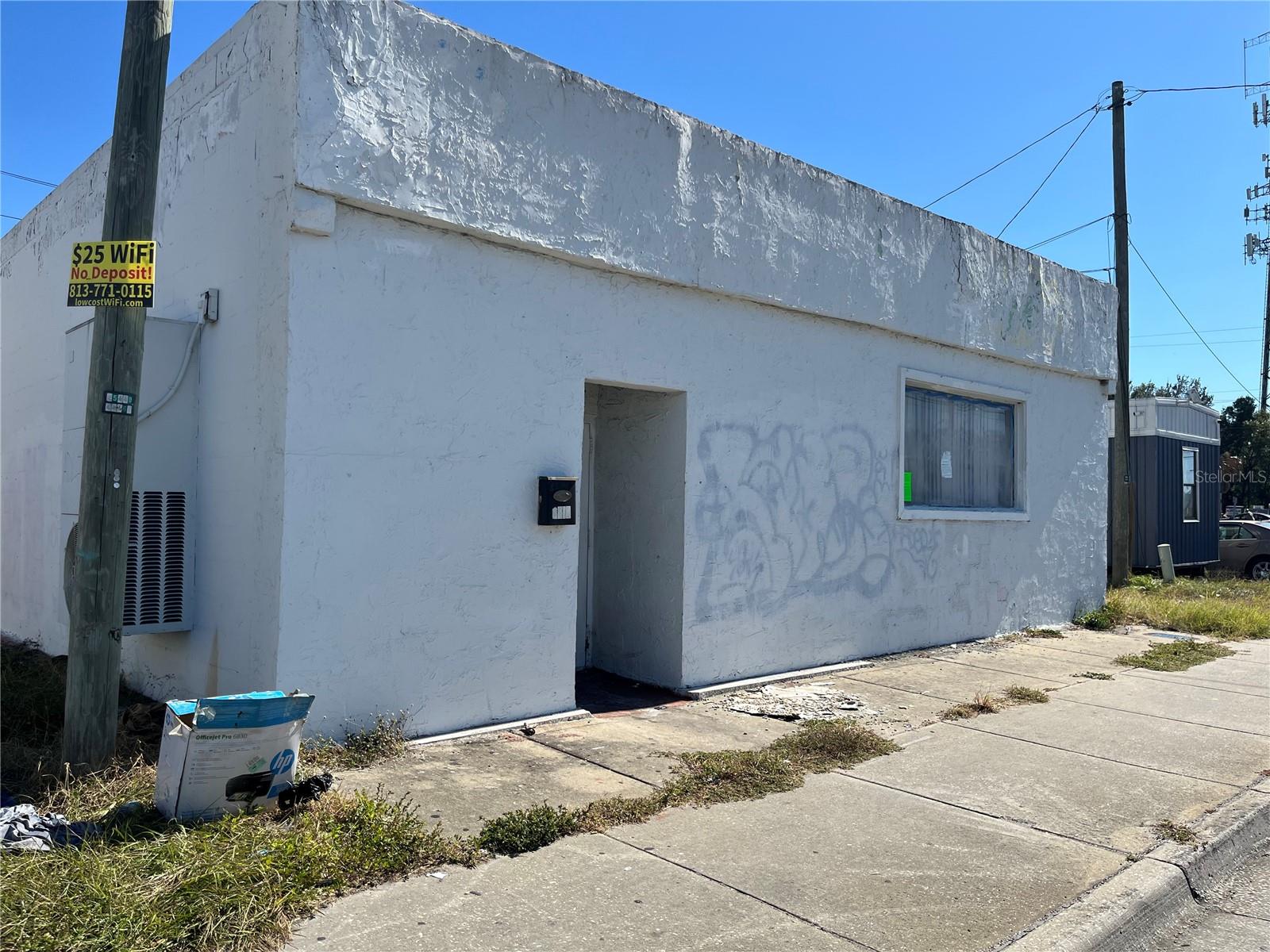 8319 N Nebraska Ave Property Photo 1