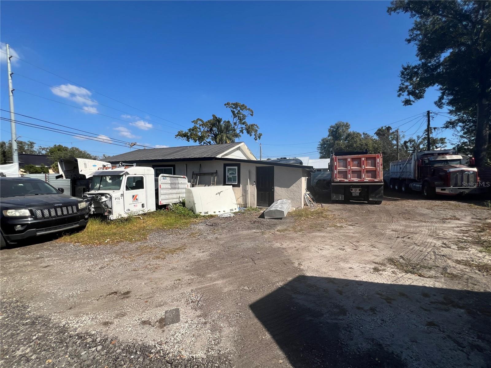 5827 E Columbus Dr Property Photo 12