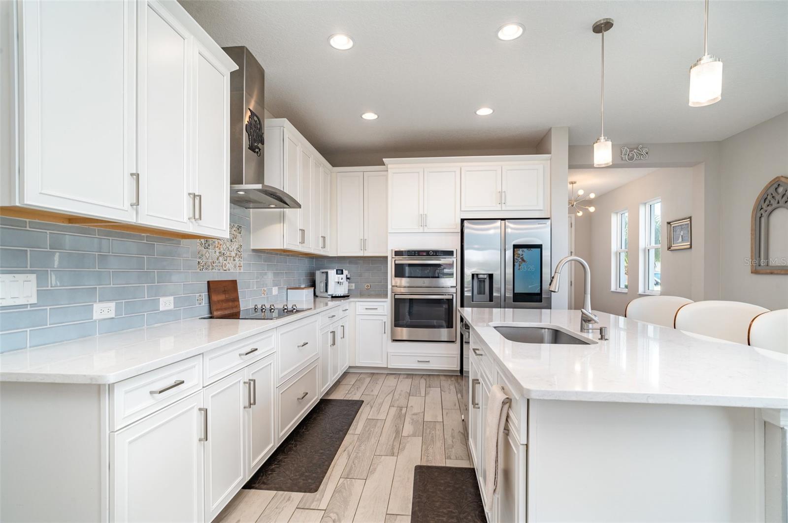 1904 146th Ter E Property Photo 10
