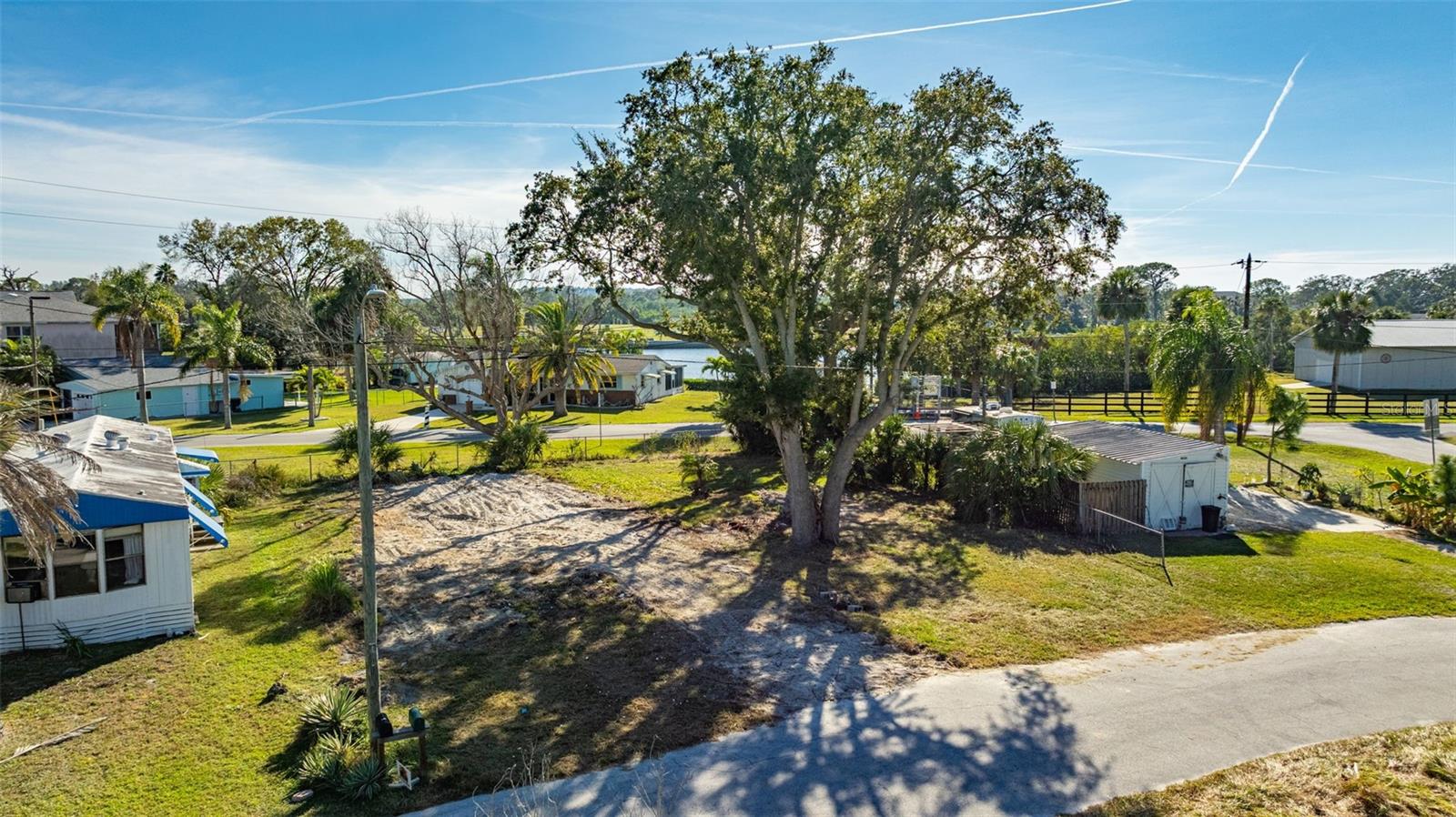 4836 Snug Harbor Rd Property Photo 3