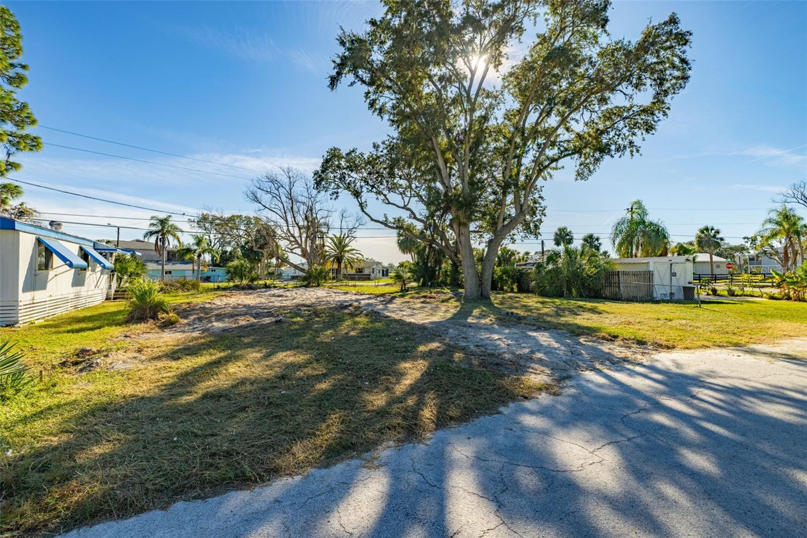 4836 Snug Harbor Rd Property Photo 8