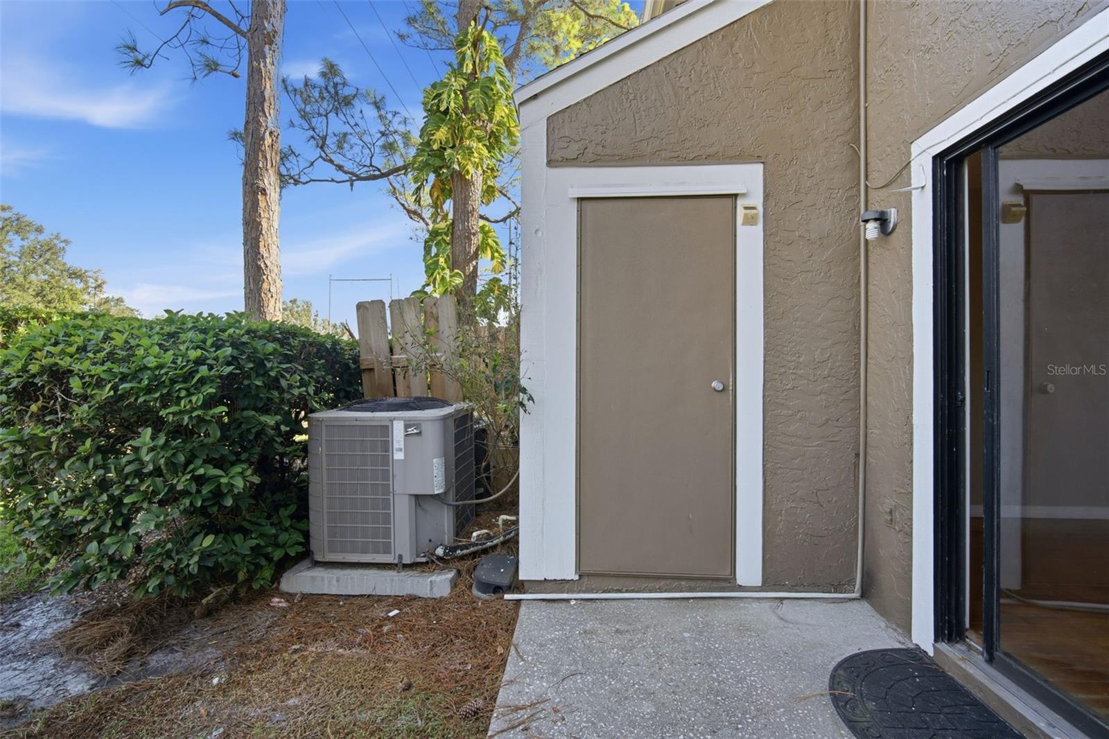 16545 Lake Brigadoon Cir Property Photo 27