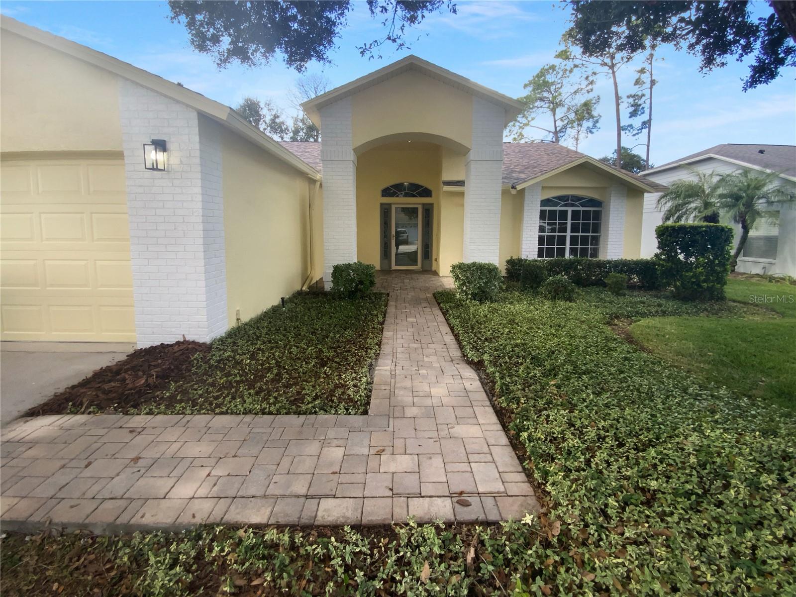18535 Hidden Pines Way Property Photo 3