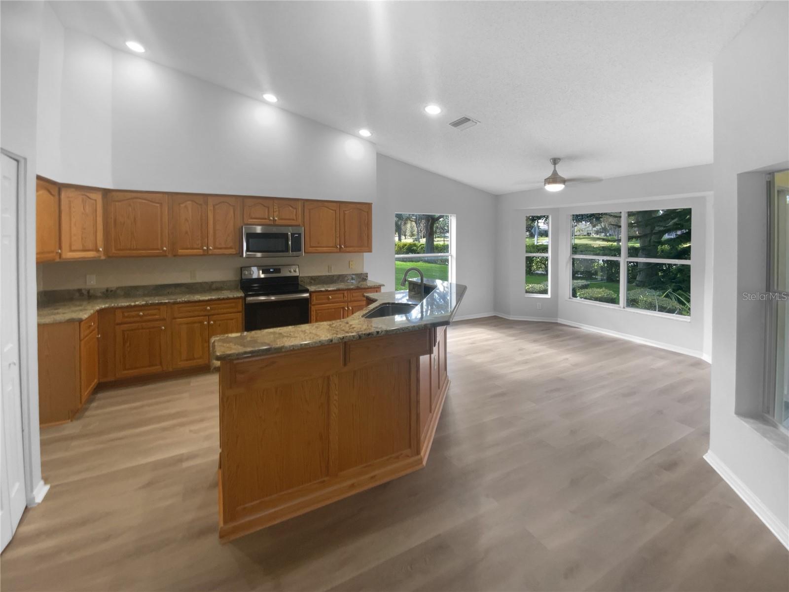 18535 Hidden Pines Way Property Photo 8