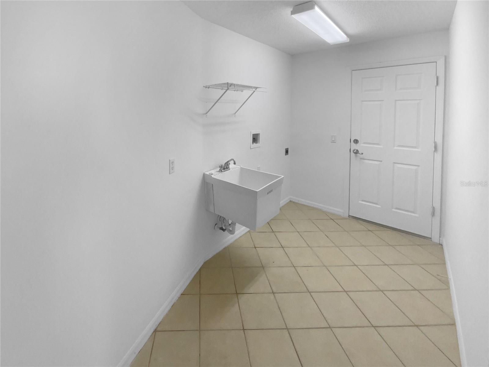 18535 Hidden Pines Way Property Photo 23