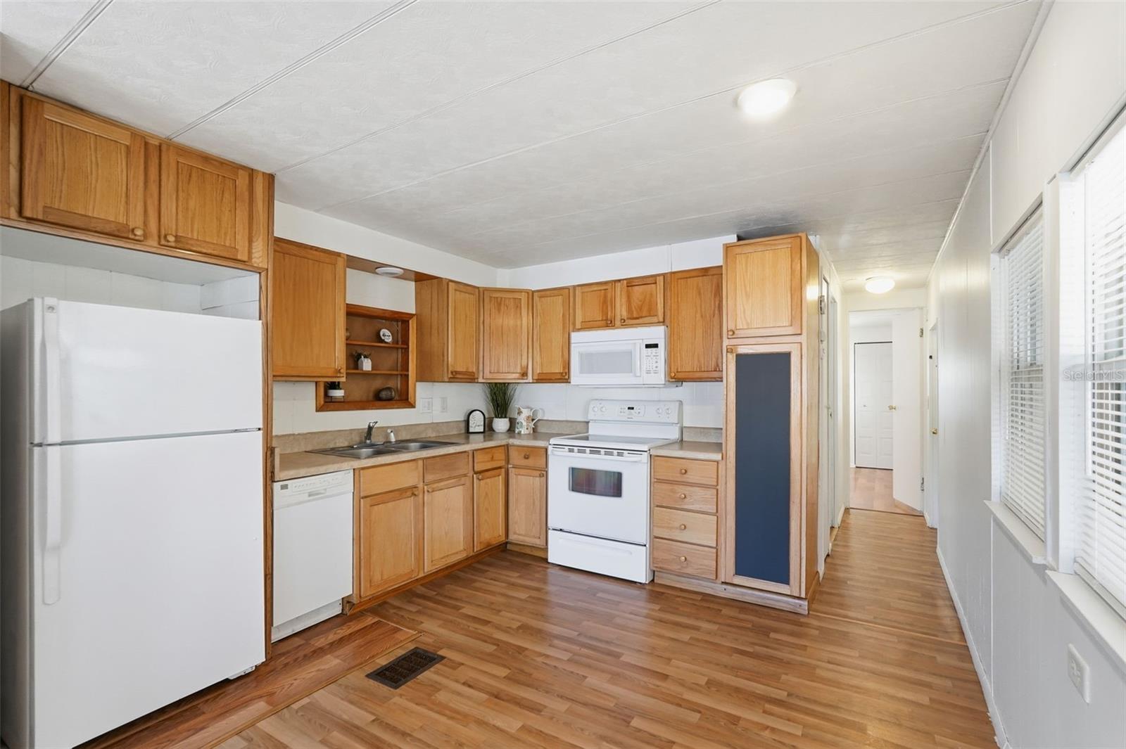 37828 Newal Ave Property Photo 13