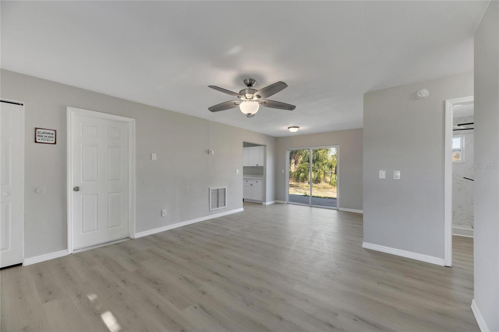 527 Fox Run Trl Property Photo 13