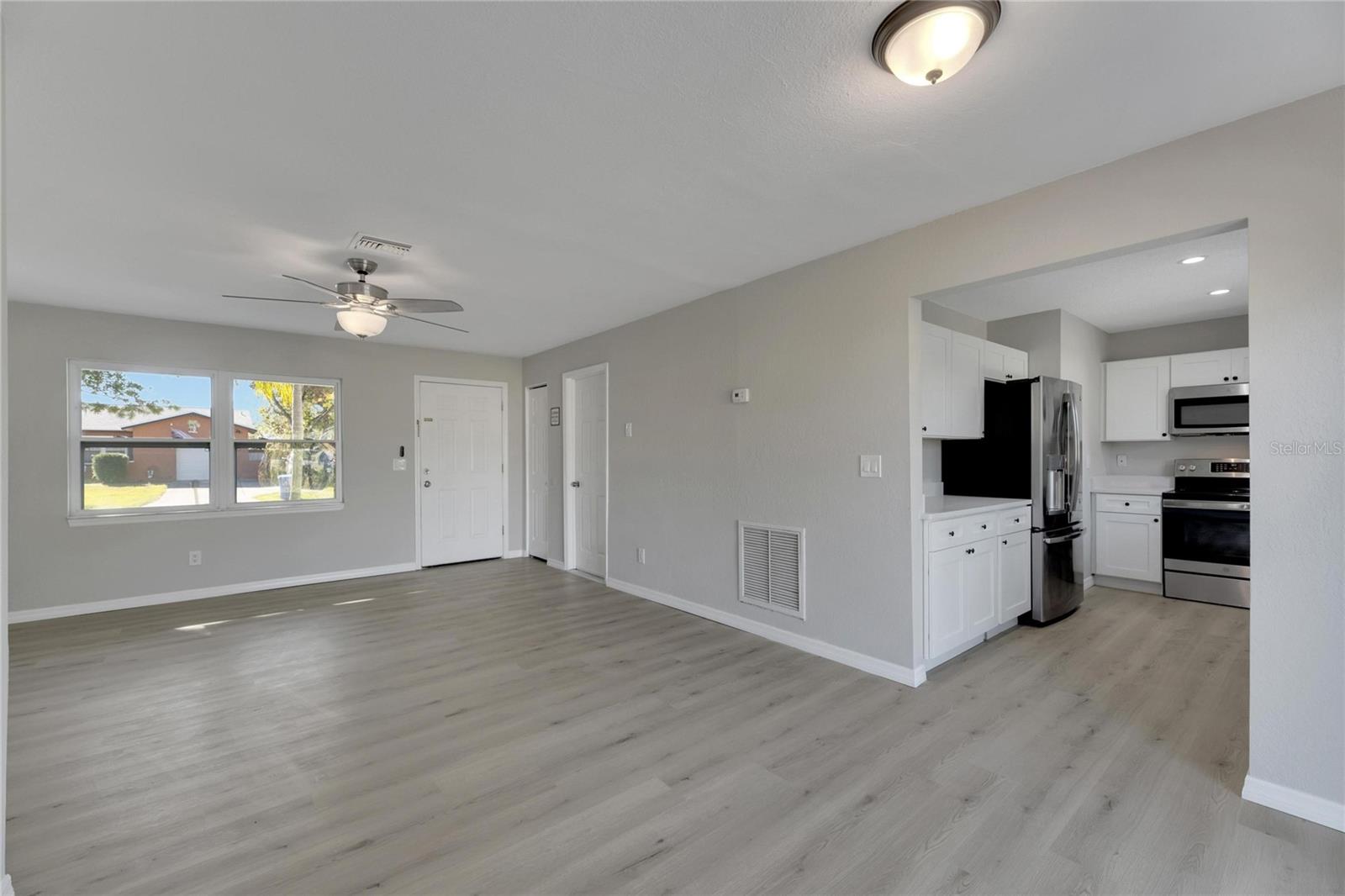527 Fox Run Trl Property Photo 14