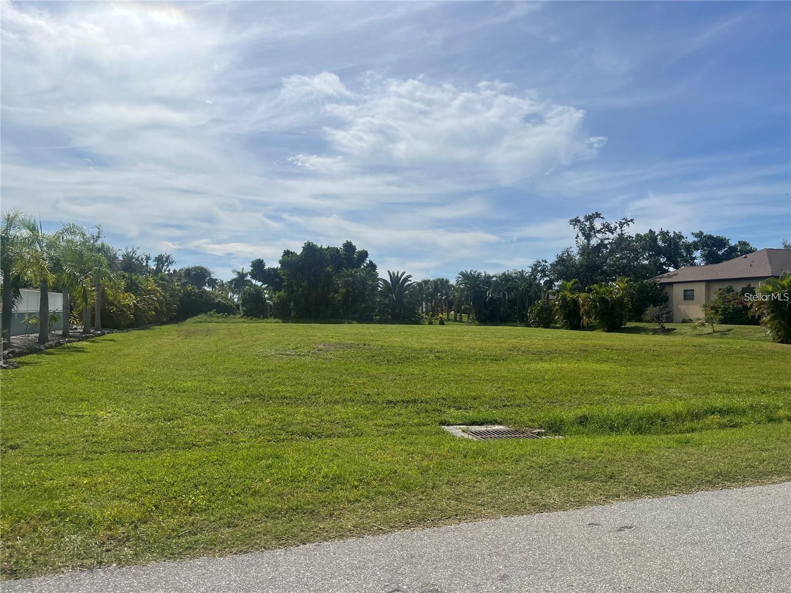 315 Capstan Dr Property Photo 2