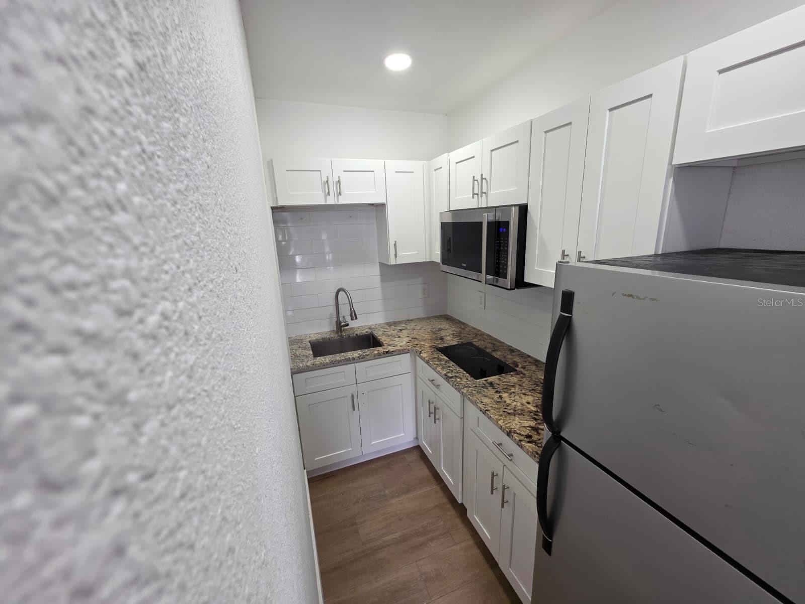 1614 N Washington Ave Property Photo 4