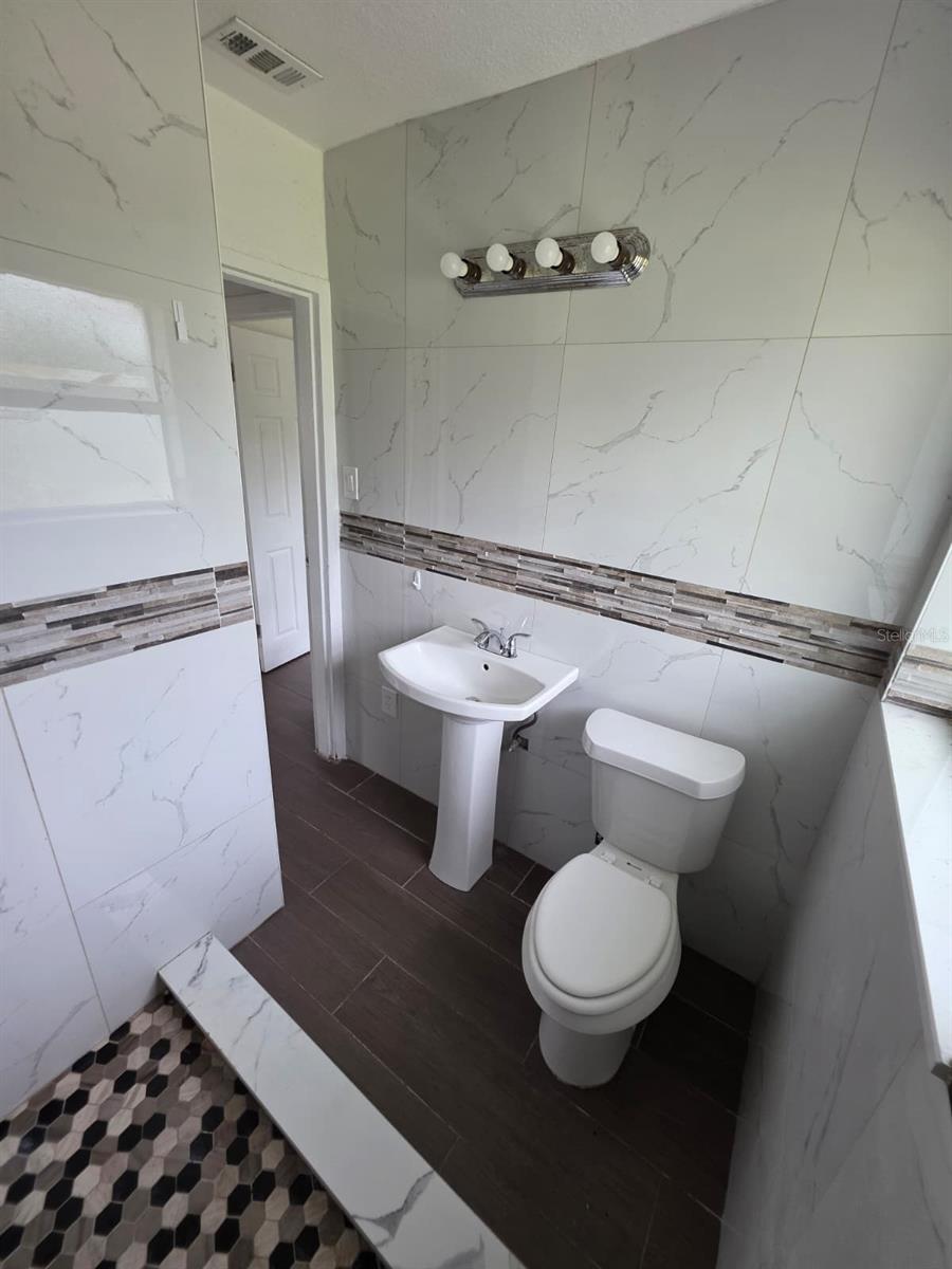 1614 N Washington Ave Property Photo 11