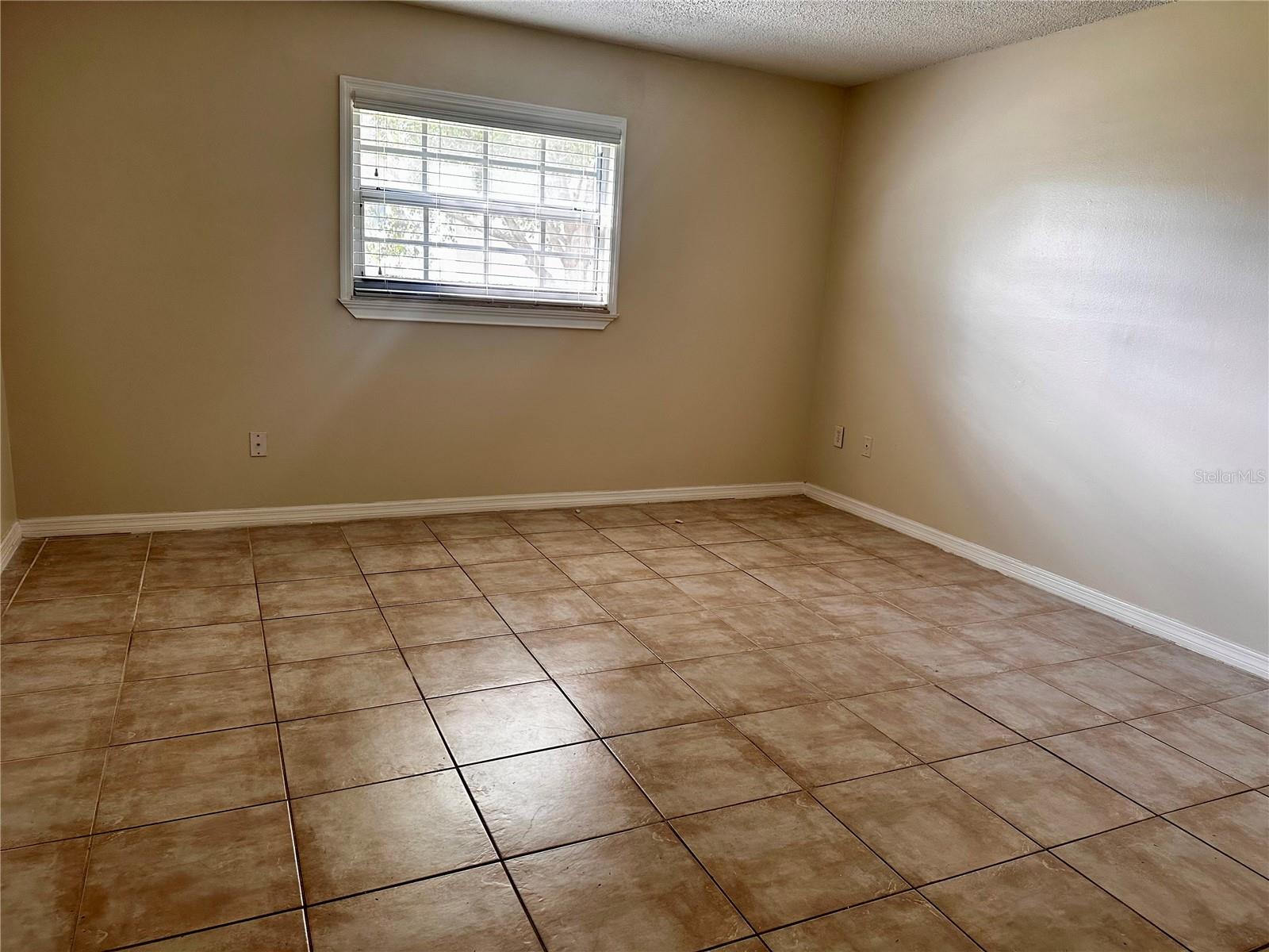 122 N Kings Ave #101 Property Photo 20