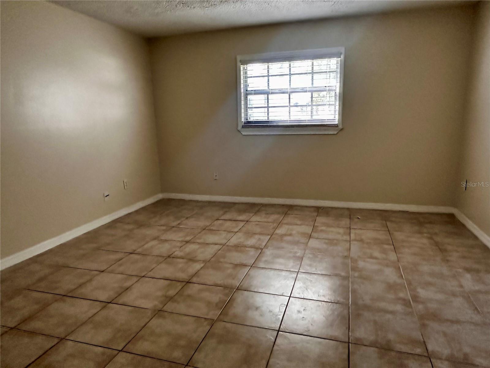 122 N Kings Ave #101 Property Photo 21