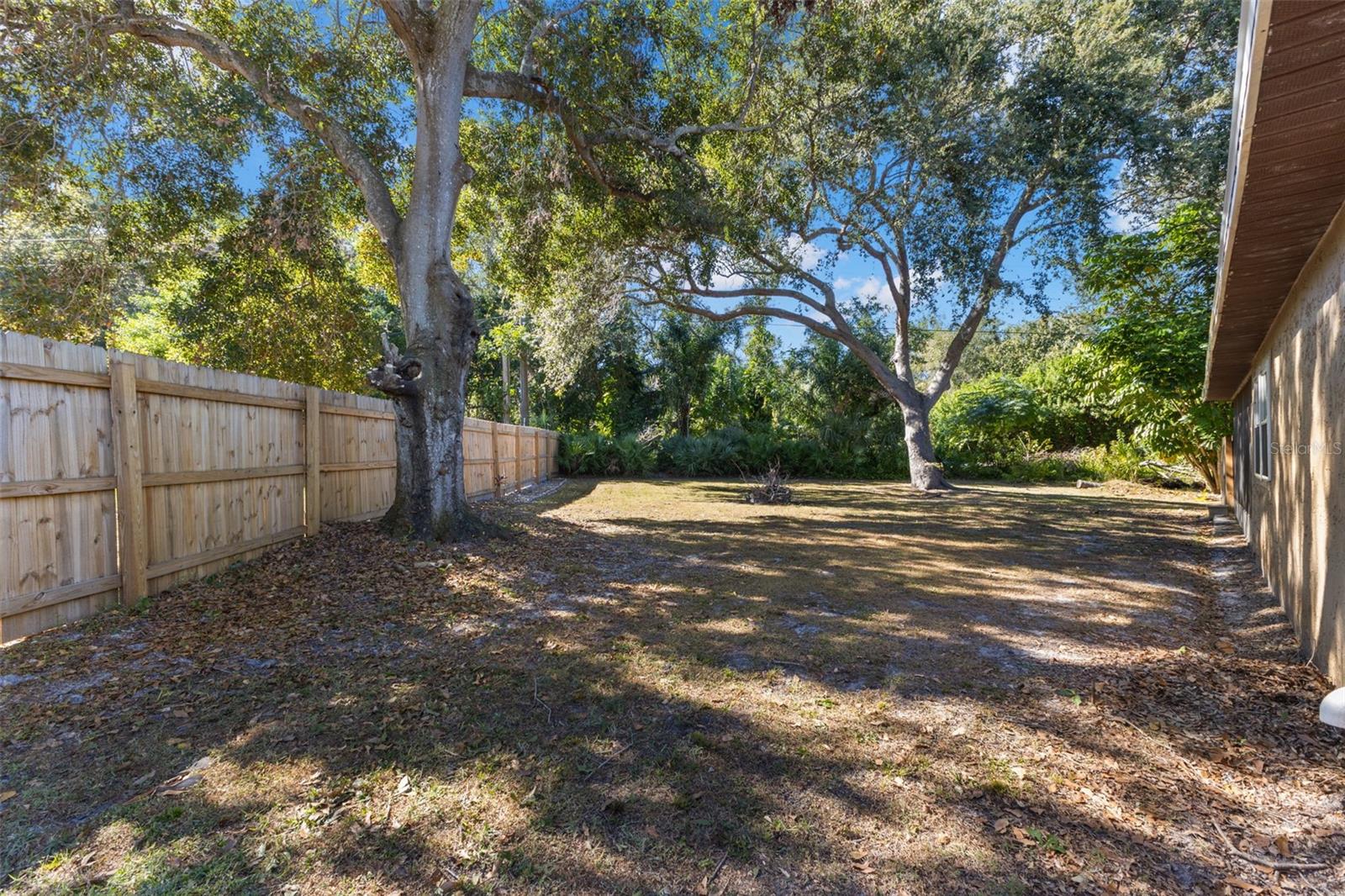 112 Meadowcross Dr Property Photo 36