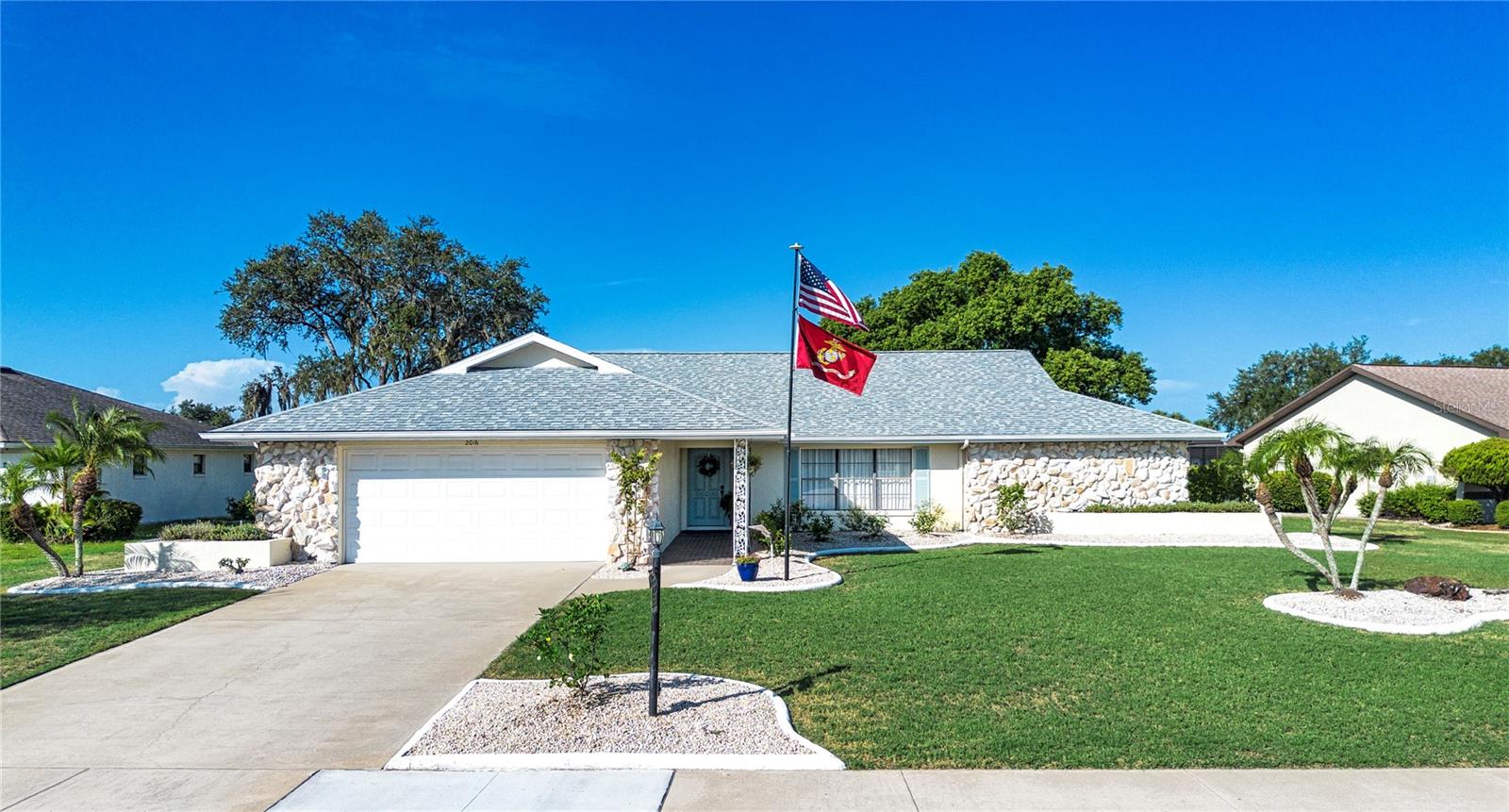 2016 E View Dr Property Photo 2