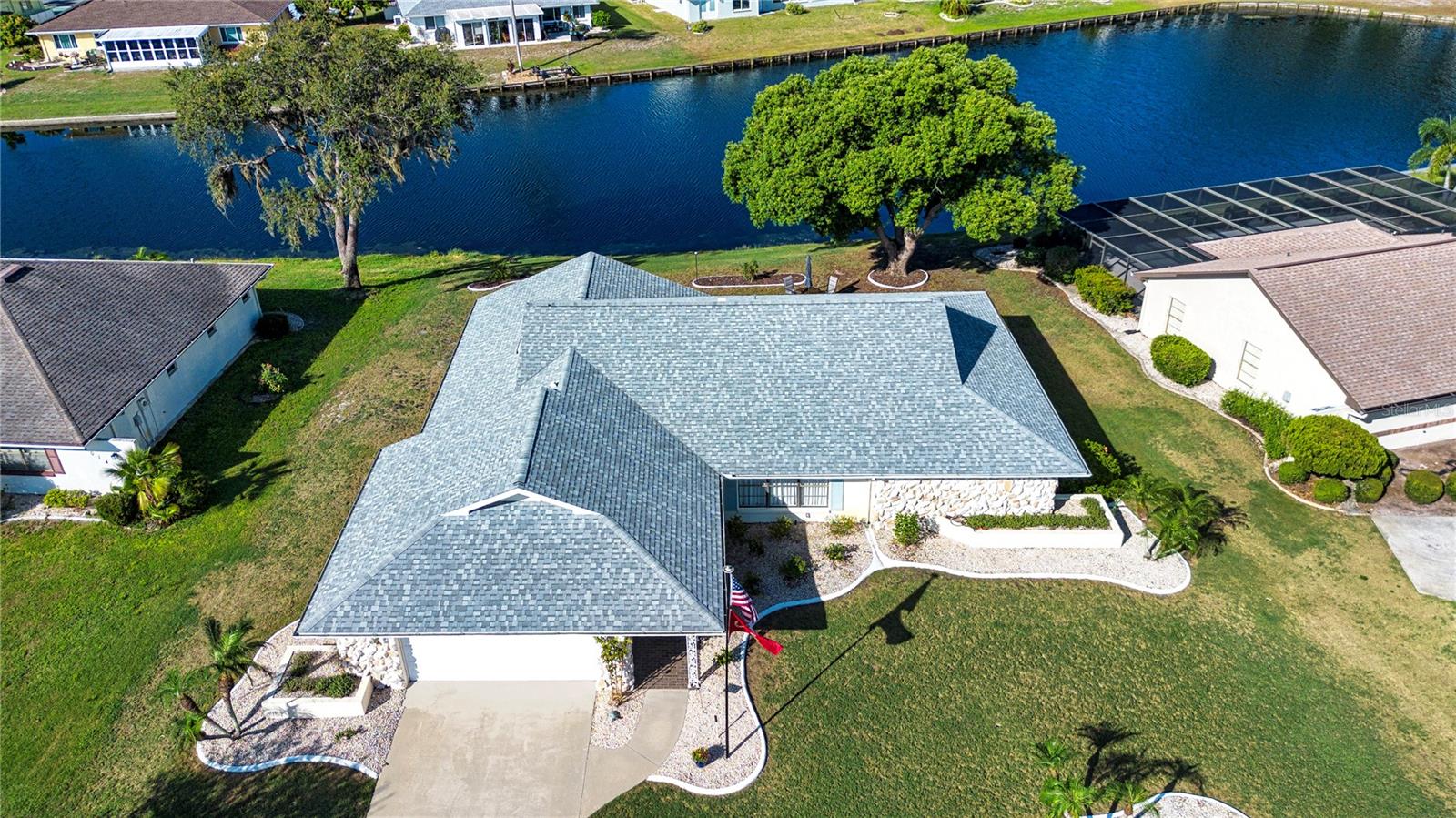 2016 E View Dr Property Photo 4