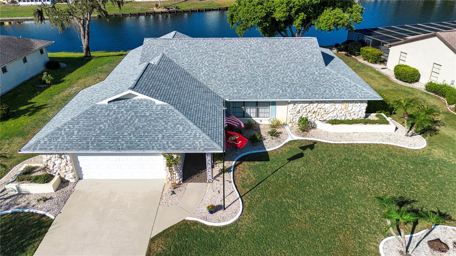 2016 E View Dr Property Photo 5