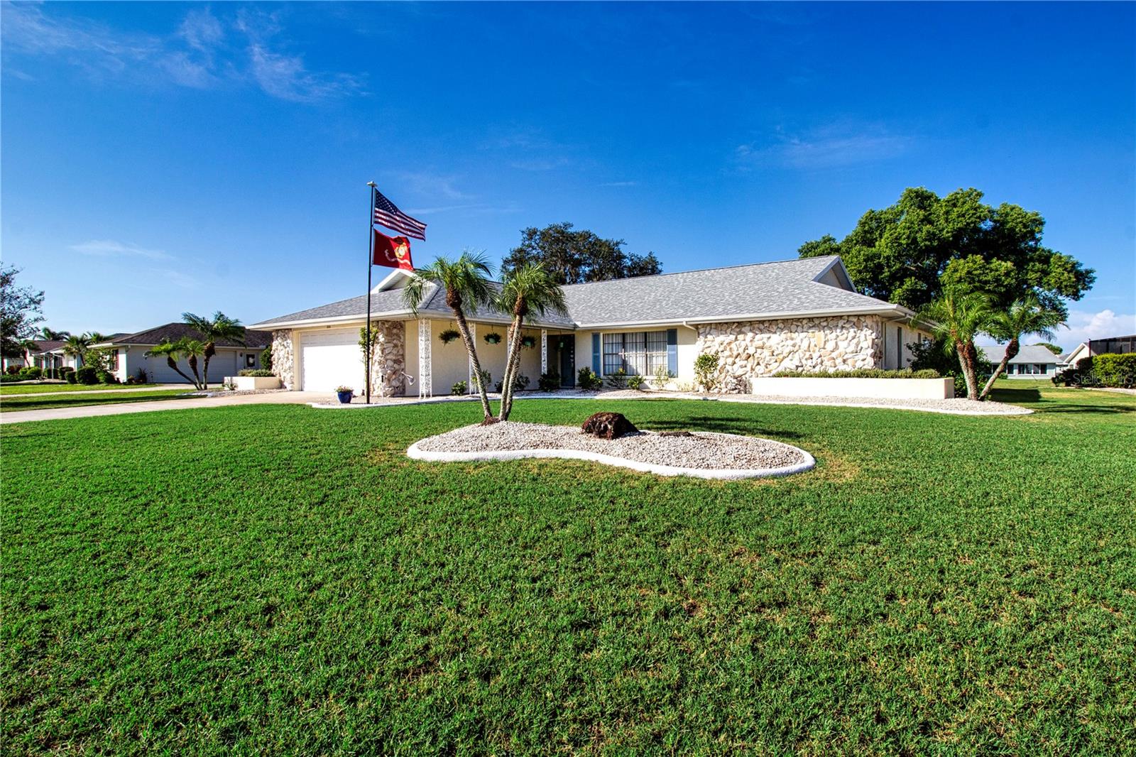 2016 E View Dr Property Photo 6