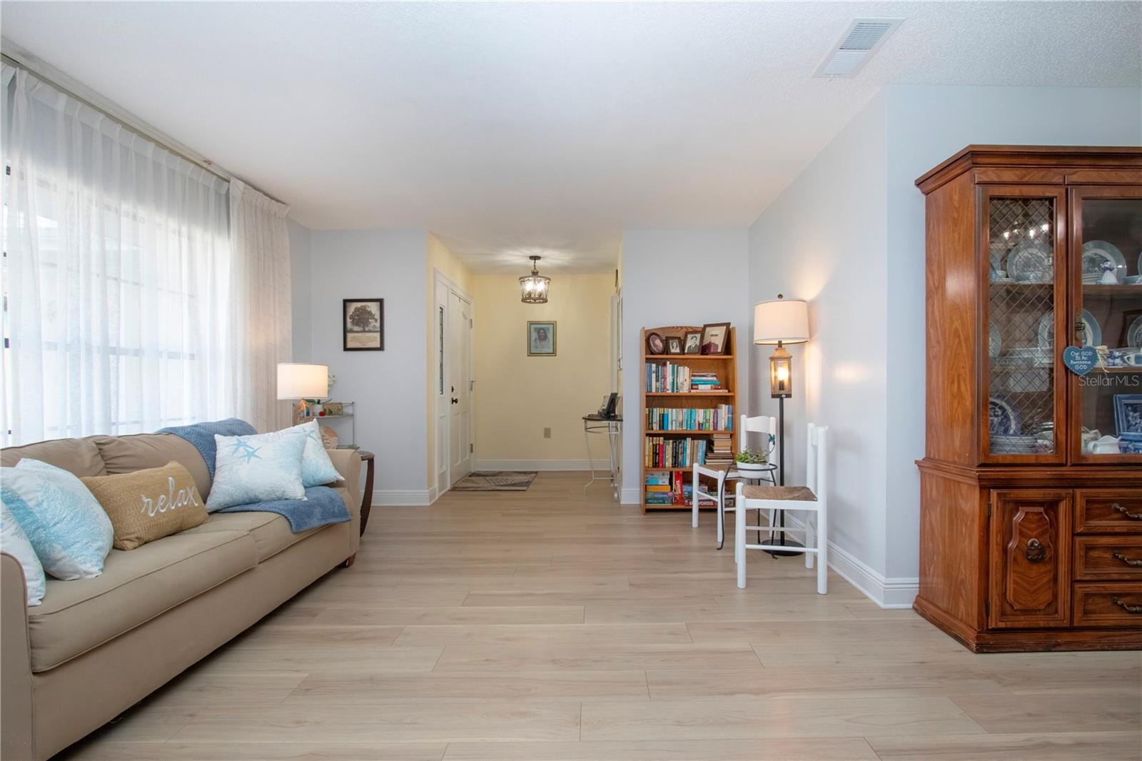 2016 E View Dr Property Photo 13