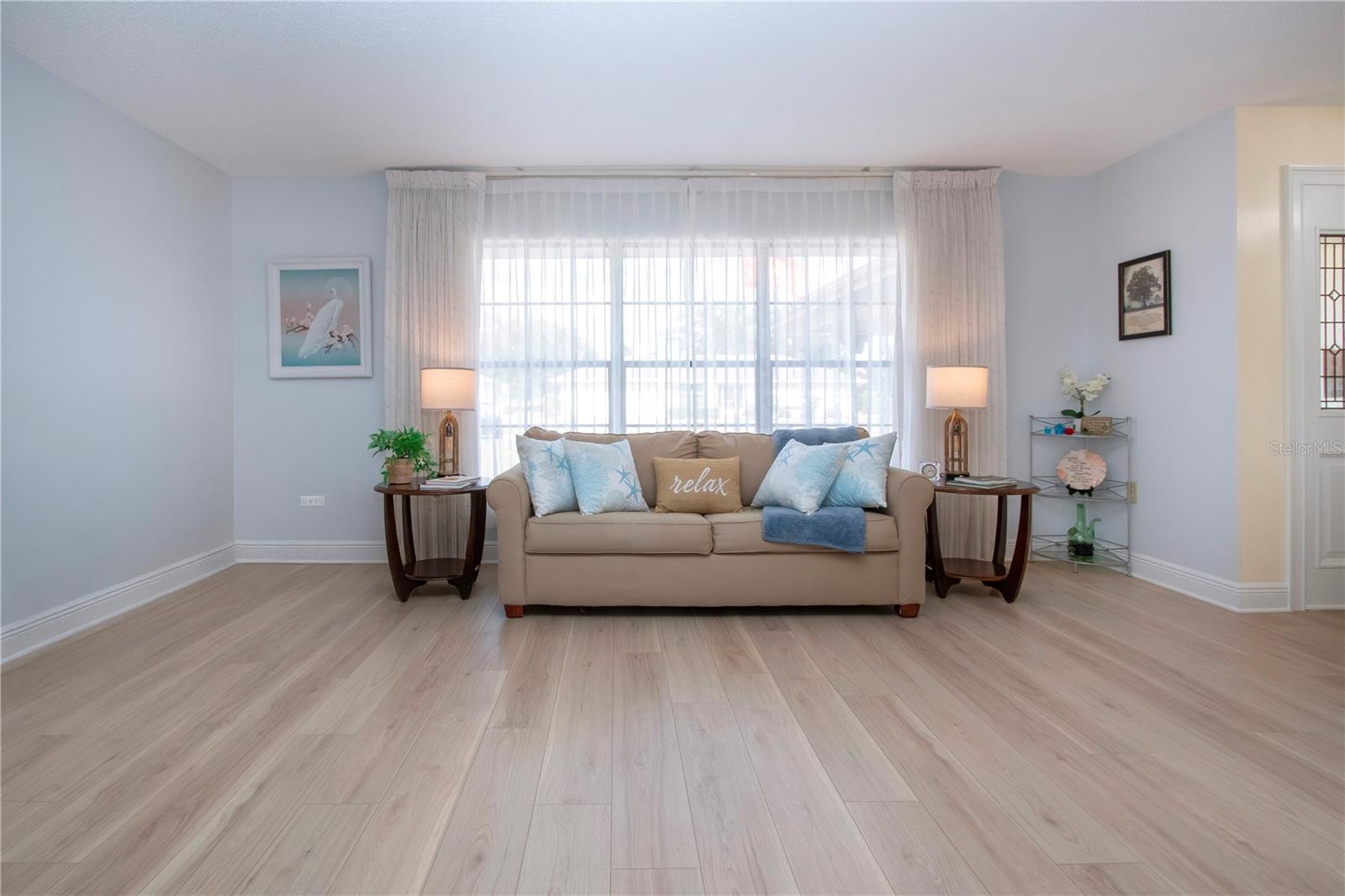 2016 E View Dr Property Photo 14