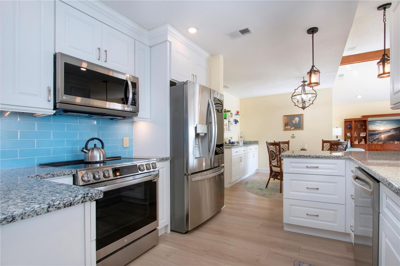 2016 E View Dr Property Photo 24