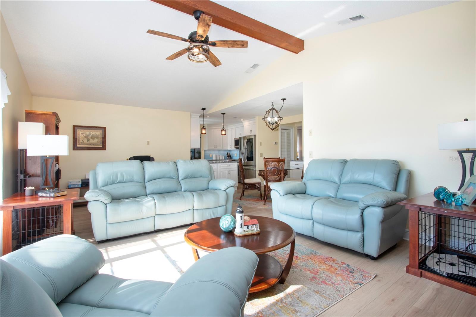 2016 E View Dr Property Photo 40