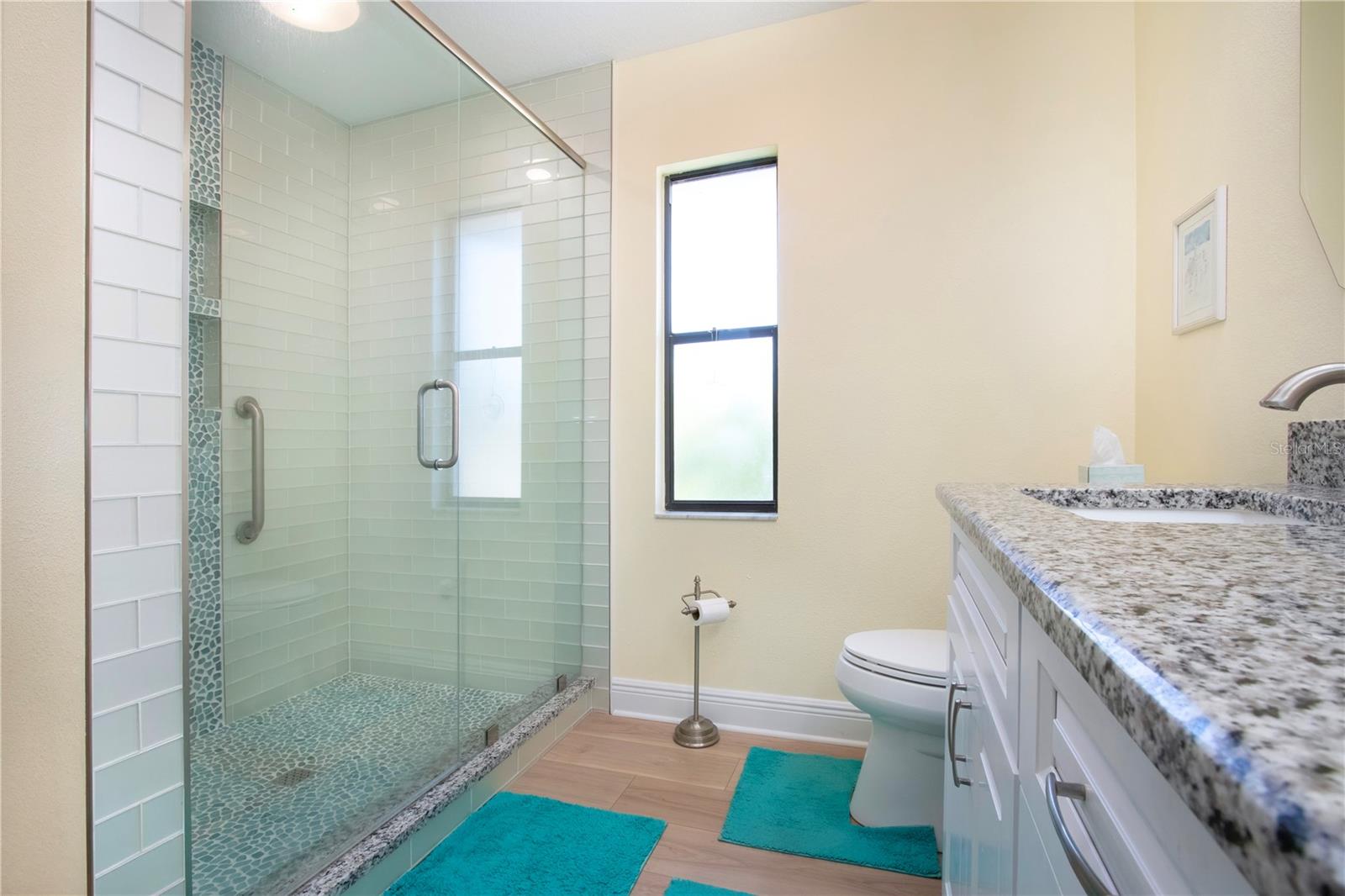 2016 E View Dr Property Photo 49