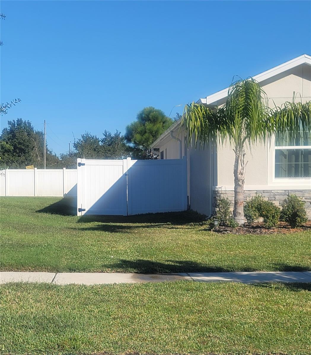 7238 Steer Blade Dr Property Photo 24