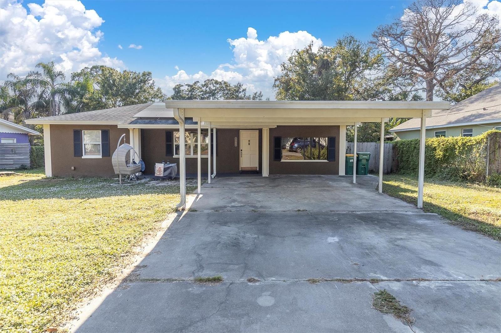1797 Rainbow Blvd Property Photo 1