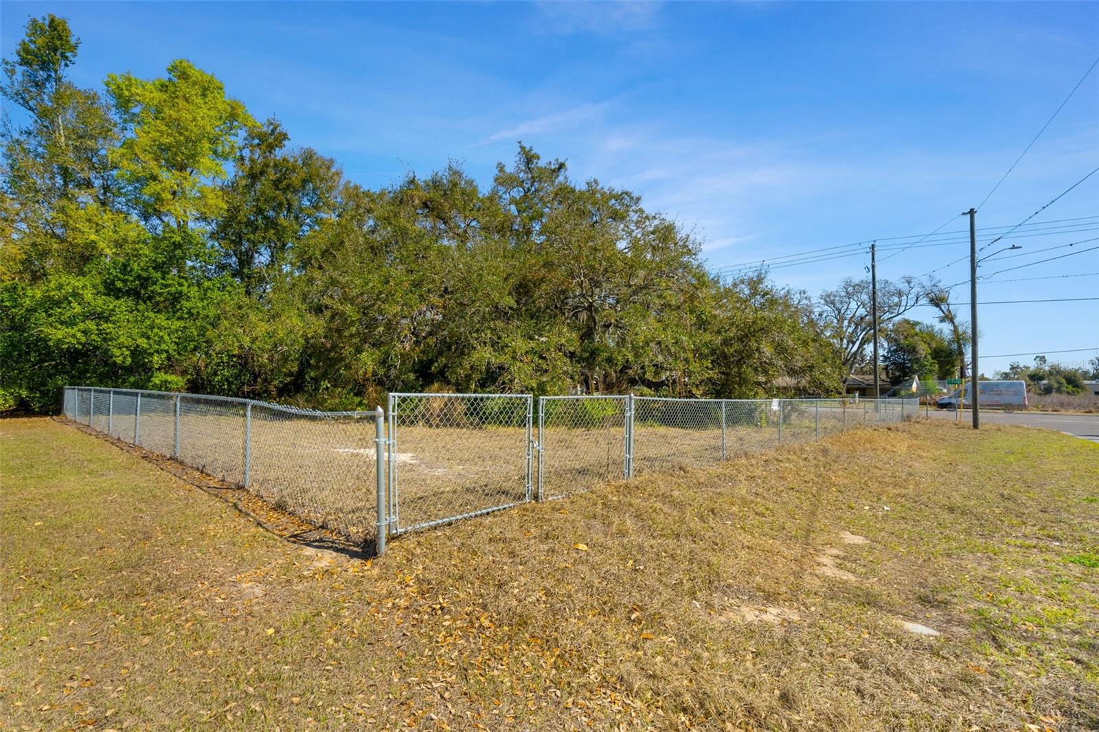 702 WESTWOOD DRIVE Property Photo 1