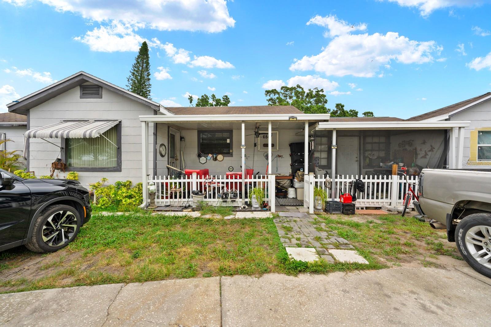 6807 N Himes Ave Property Photo 1