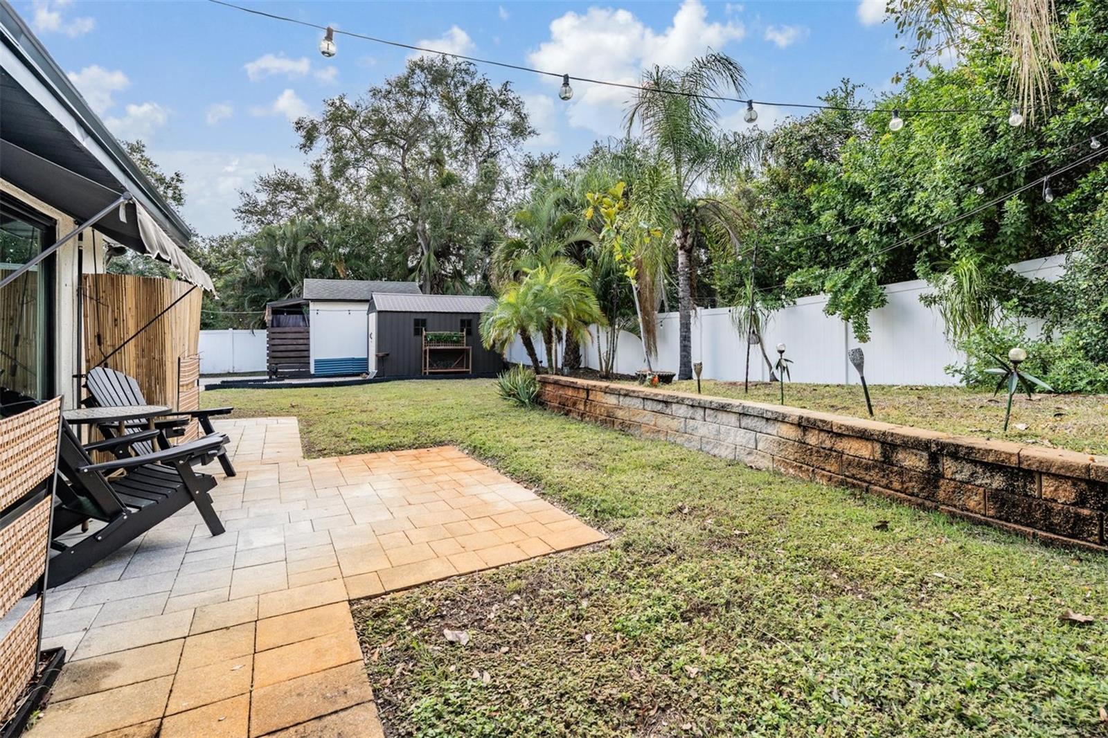 302 Whitcomb Blvd Property Photo 41