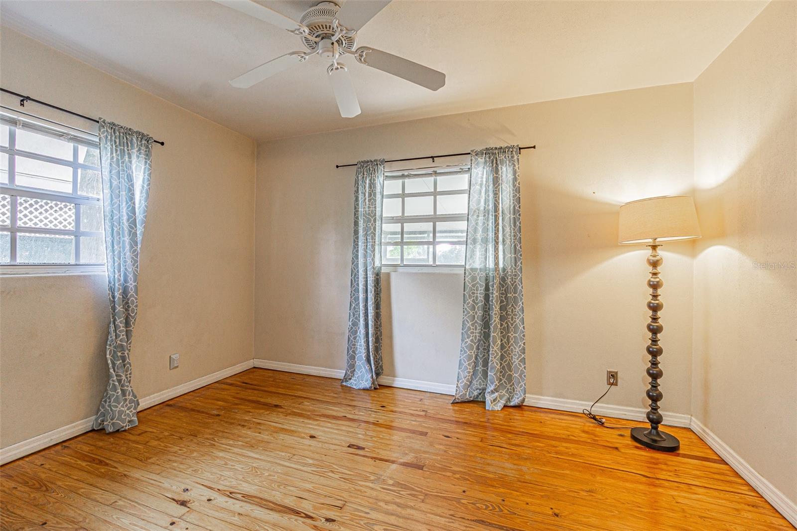 12510 Forest Hills Dr Property Photo 24