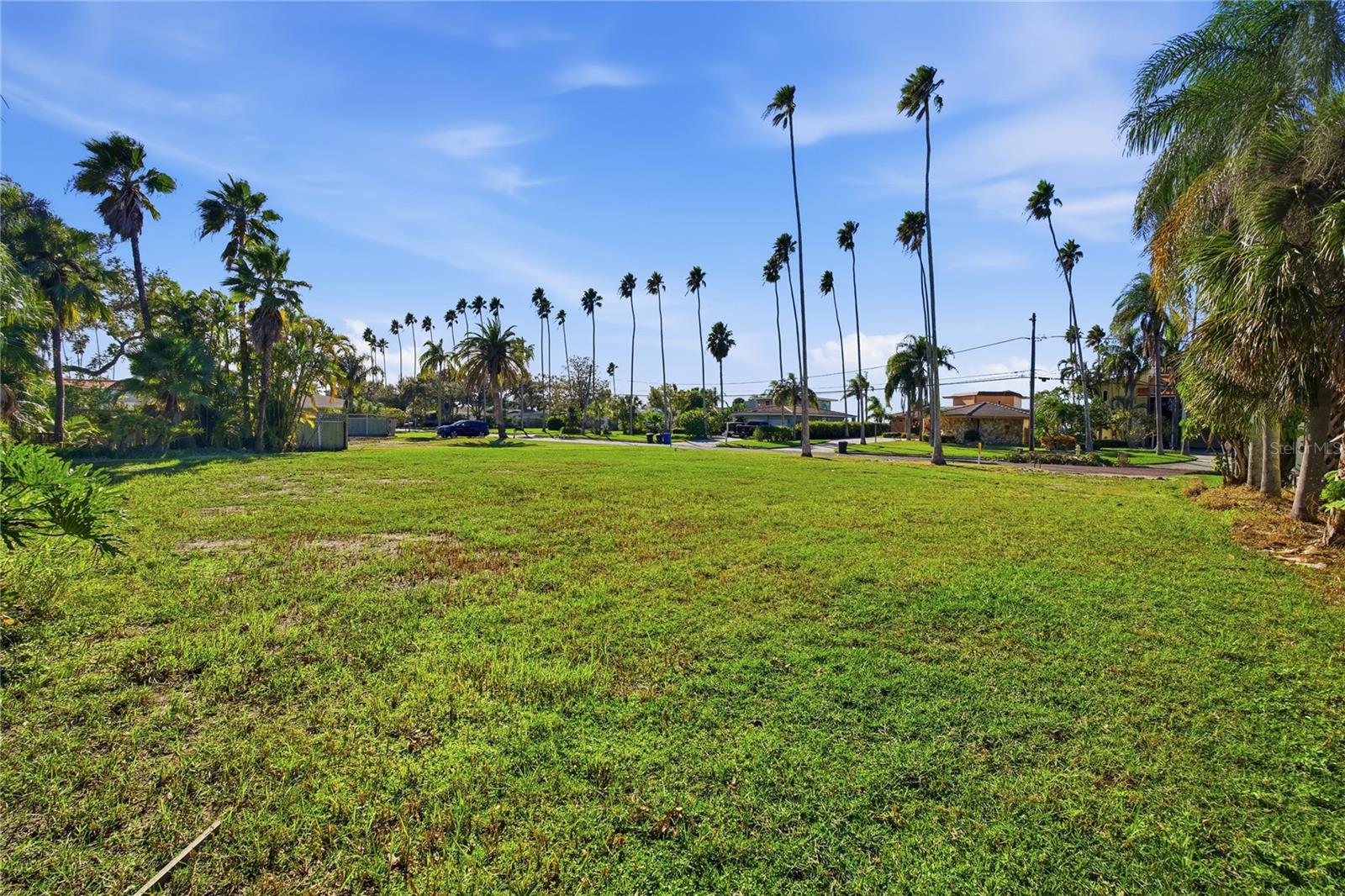 1645 Santa Barbara Dr Property Photo 21