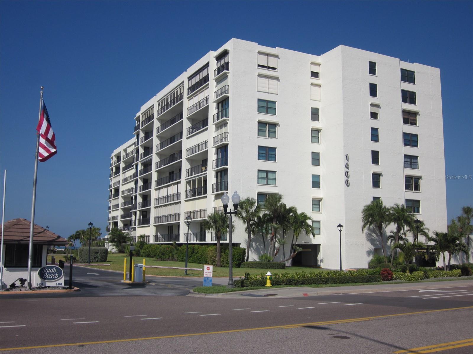 1400 GULF BLVD #608 Property Photo 1