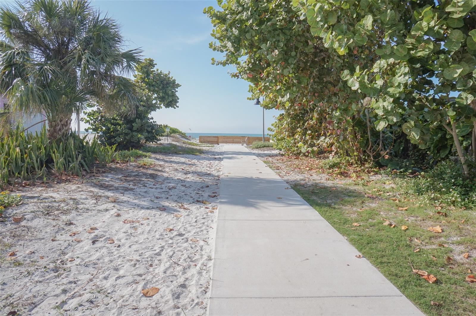 929 Lantana Ave Property Photo 37