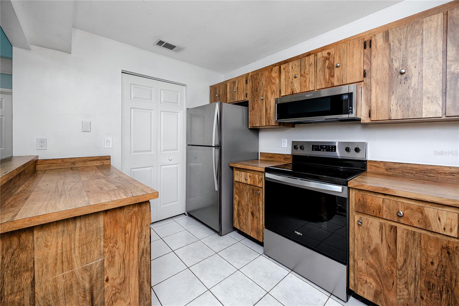 2909 Lichen Ln #a Property Photo 14