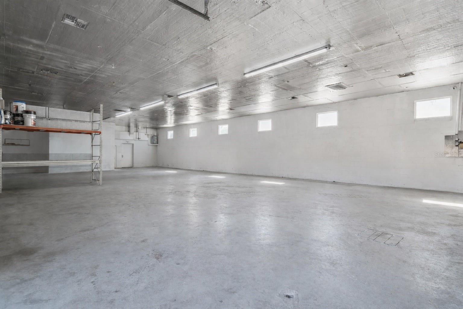 6010 Wall St Property Photo 6